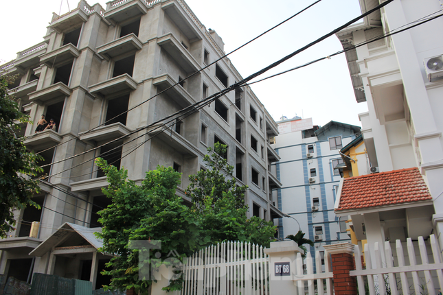 Biệt thự trong khu đô thị biến thành 'chung cư mini' với hàng trăm căn hộ - Ảnh 4.