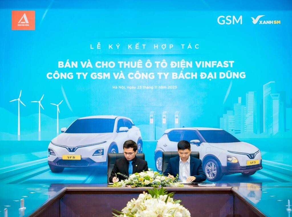 Hãng taxi thuần điện đầu tiên tại Hà Tĩnh mua và thuê 300 ô tô điện VinFast từ GSM - Ảnh 2.