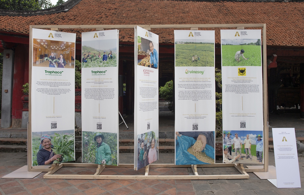 Ngắm các tác phẩm trưng bày tại Triển lãm Hành động vì cộng đồng - sự kiện đặc biệt, lần đầu tiên ở Việt Nam - Ảnh 14.