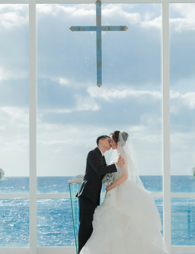 Hôn nhân của “phú bà” Đào Hỷ Nhi: Tổ chức cưới riêng tư ở Nhật, chồng ít lên sóng vì sợ fan vợ bỏ chạy- Ảnh 4. Hôn nhân của “phú bà” Đào Hỷ Nhi: Tổ chức cưới riêng tư ở Nhật, chồng ít lên sóng vì sợ fan vợ bỏ chạy- Ảnh 4.