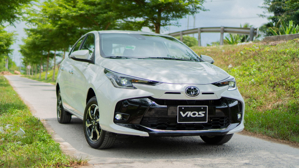 Toyota Vios tăng tốc khuyến mại cận Tết - Ảnh 1.