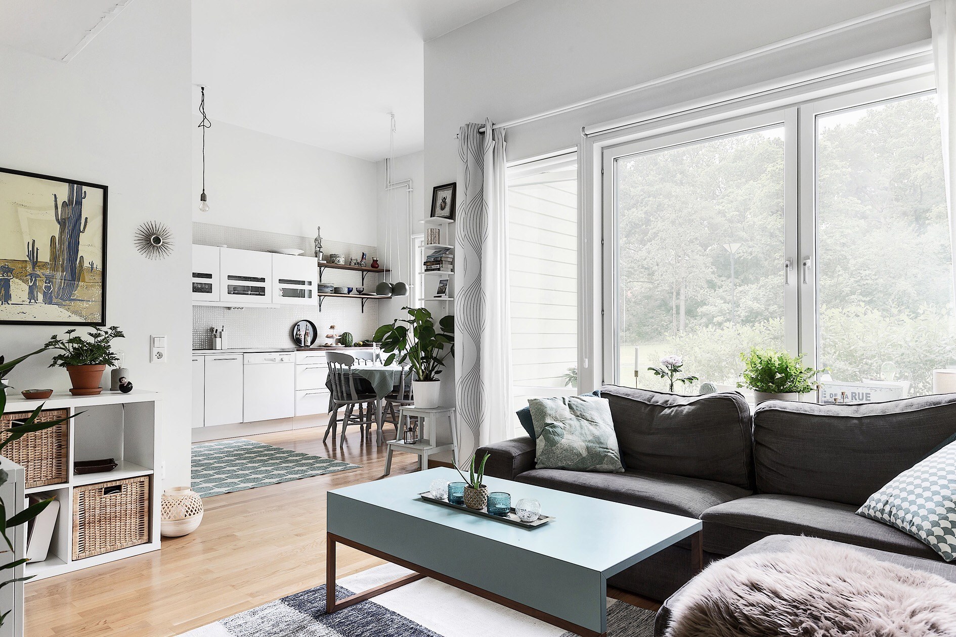 Căn hộ chỉ vỏn vẹn 40m² nhưng vẫn tạo cảm giác rộng thênh thang cho gia đình trẻ- Ảnh 2. Căn hộ chỉ vỏn vẹn 40m² nhưng vẫn tạo cảm giác rộng thênh thang cho gia đình trẻ- Ảnh 2.