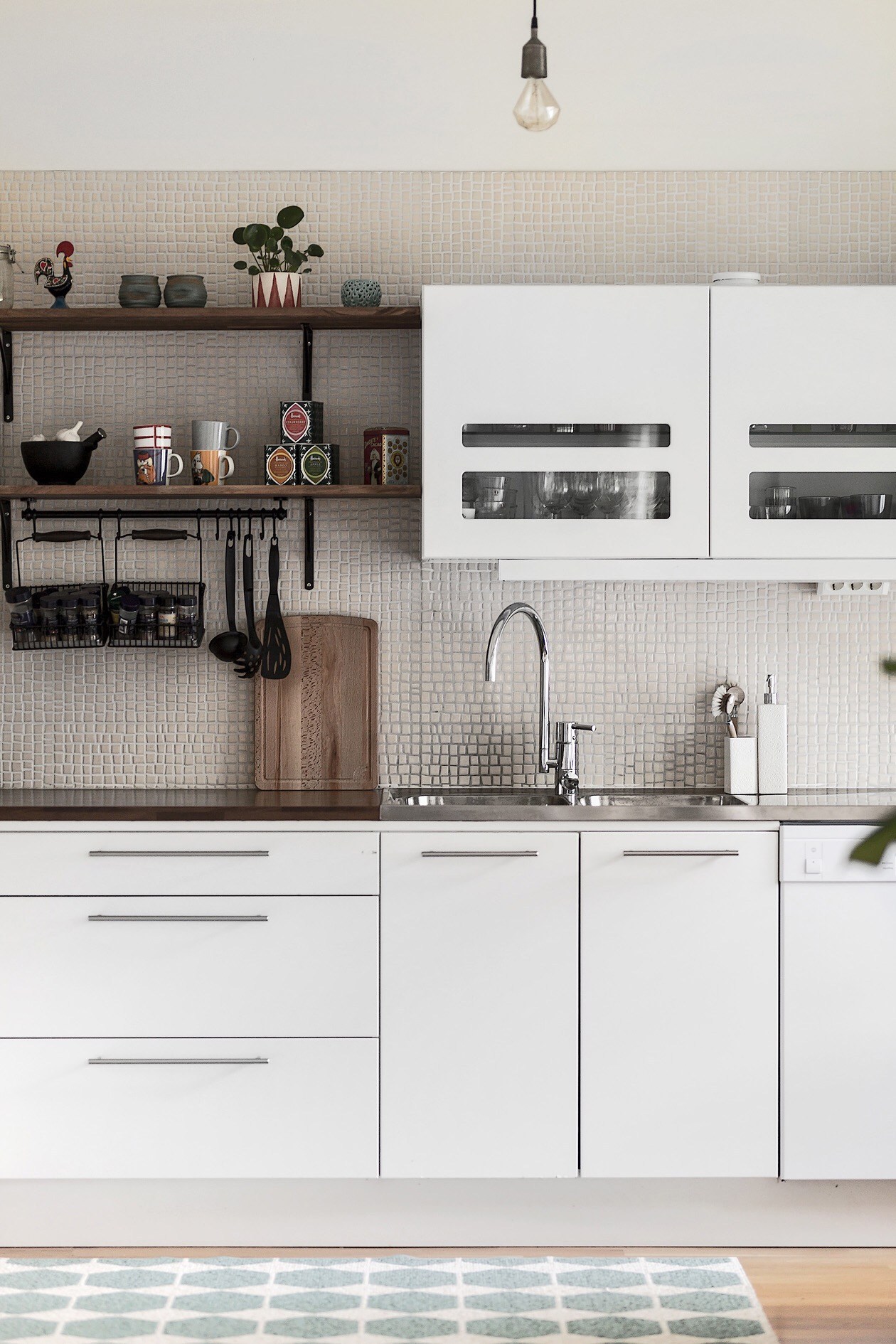 Căn hộ chỉ vỏn vẹn 40m² nhưng vẫn tạo cảm giác rộng thênh thang cho gia đình trẻ- Ảnh 10. Căn hộ chỉ vỏn vẹn 40m² nhưng vẫn tạo cảm giác rộng thênh thang cho gia đình trẻ- Ảnh 10.