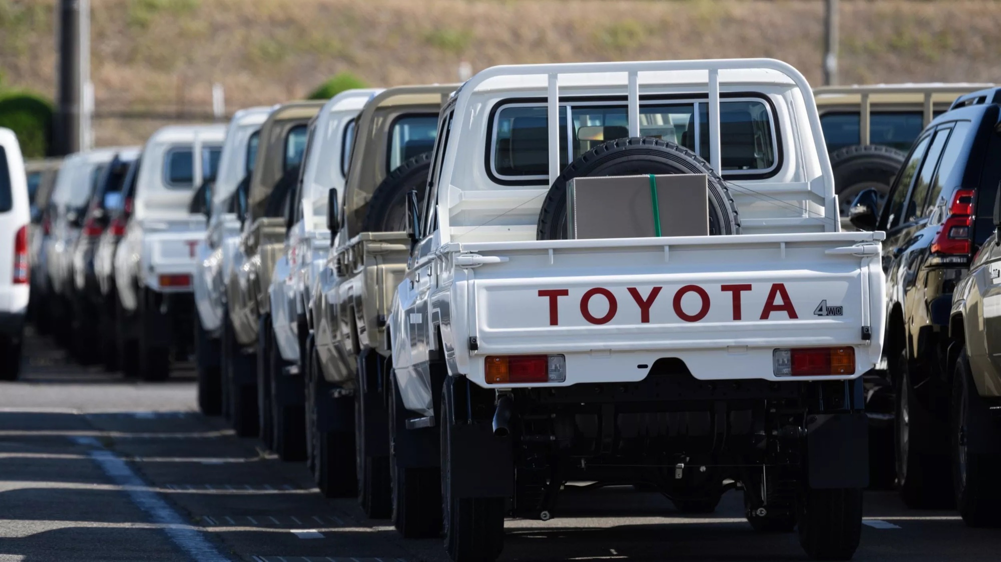 Toyota bị phạt 60 triệu USD vì lừa dối khách hàng - Ảnh 1.