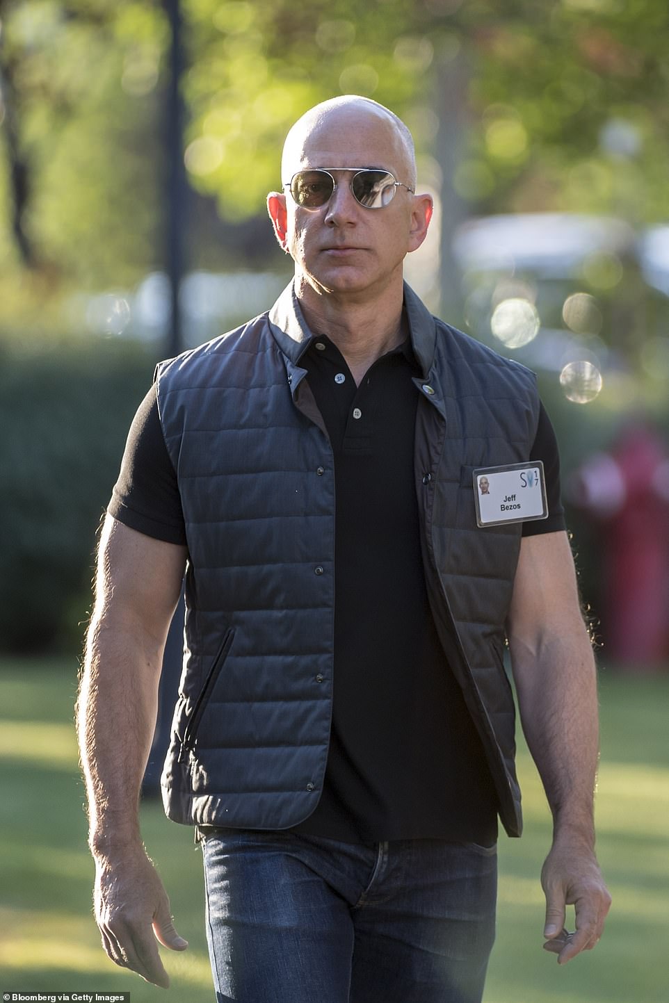 Jeff Bezos Skin 59 tuổi, tỷ phú Jeff Bezos dẫn đầu trào lưu