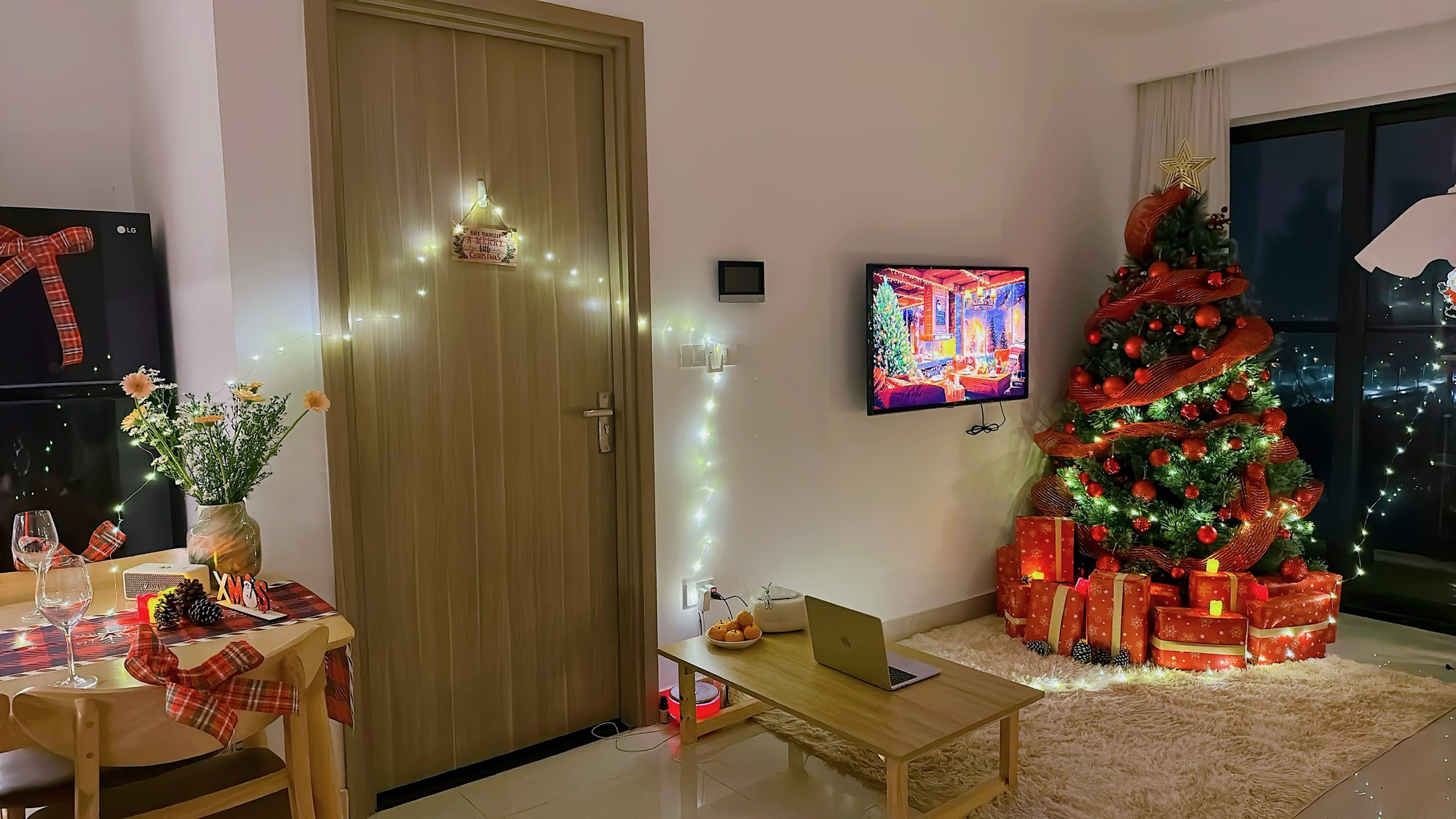 Thuê nhà gần 11 triệu/tháng, cứ tới dịp lễ hội là đầu tư trang trí trước cả tháng - Ảnh 2. Thuê nhà gần 11 triệu/tháng, cứ tới dịp lễ hội là đầu tư trang trí trước cả tháng - Ảnh 2.