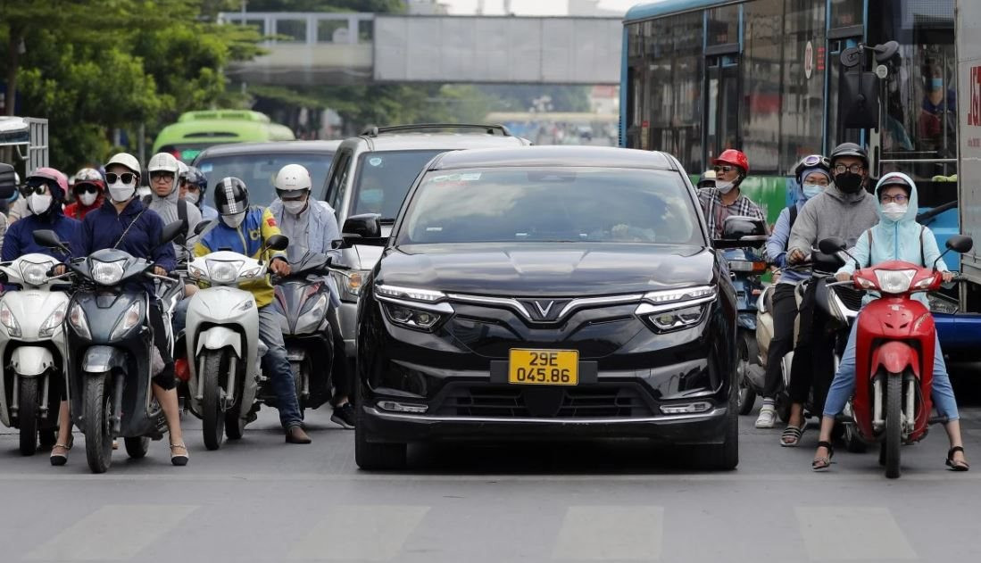 'Làn gió xe điện' thổi vào ĐNÁ: Cơ hội từ nhu cầu của gần 700 triệu dân, Thái Lan là điểm đến yêu thích nhất - Ảnh 1.