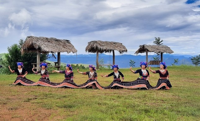 Khai phá những nét đẹp ẩn mình của tỉnh Lai Châu - Ảnh 3.