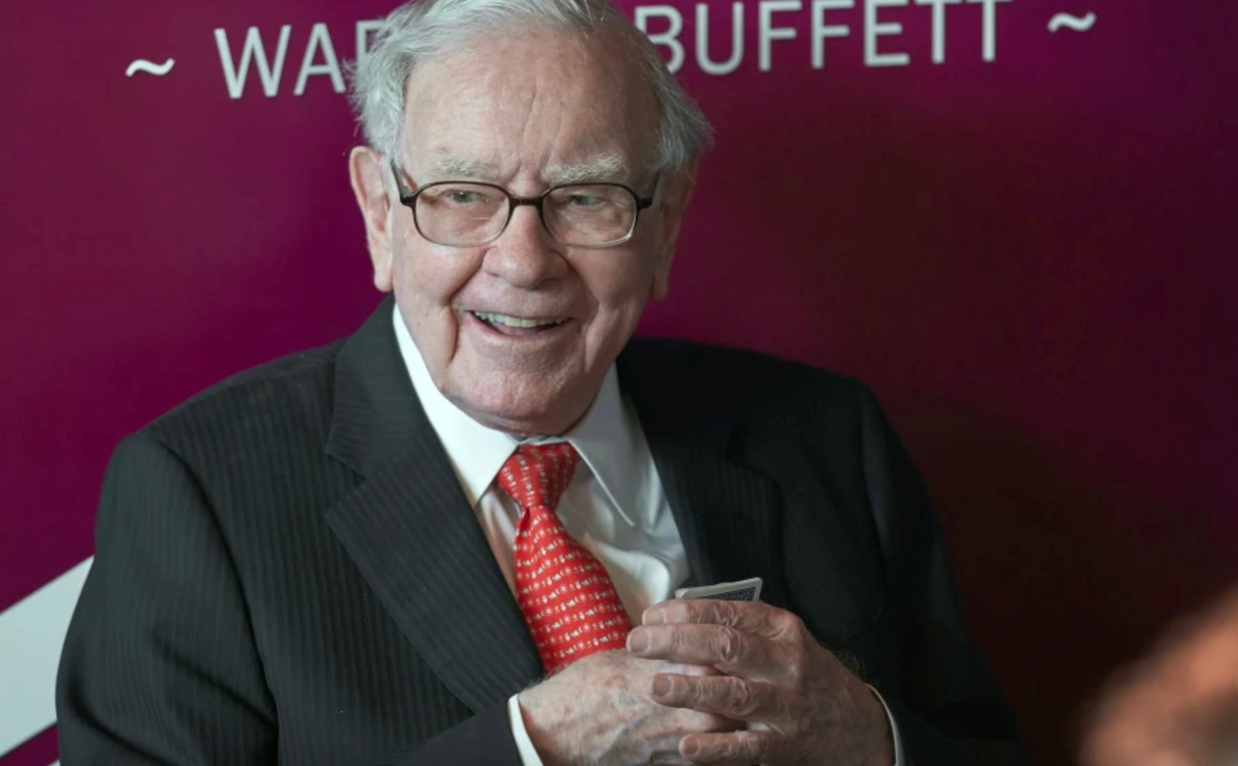 Warren Buffett vừa mất gần 13 tỷ USD vì đầu tư cổ phiếu - Ảnh 1.