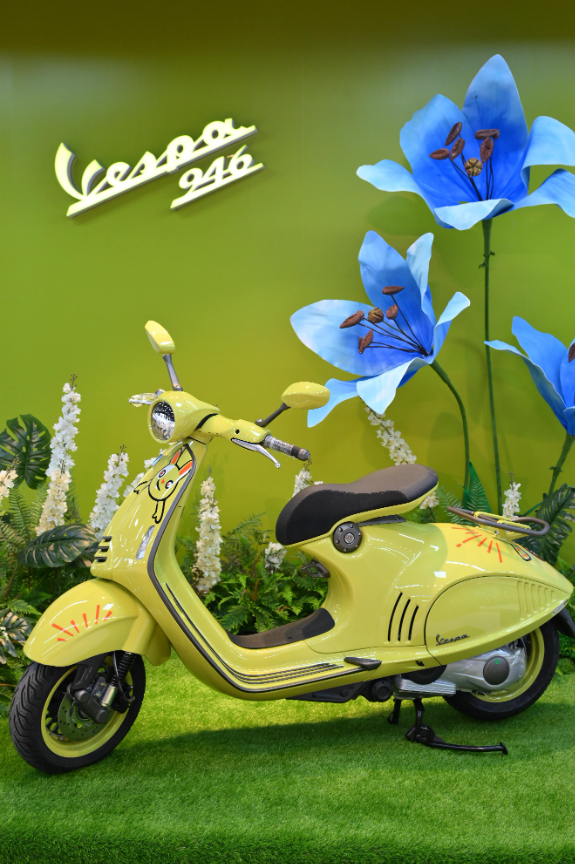 Đặc quyền cho những chủ nhân Vespa 946 10th Anniversary đầu tiên tại Việt Nam - Ảnh 1.