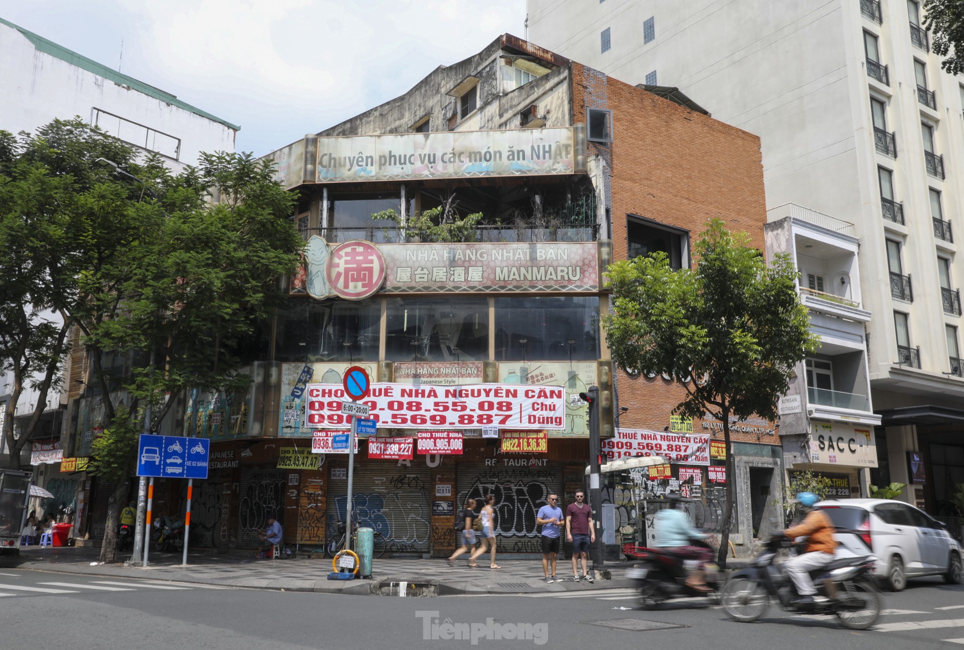 Nhiều mặt bằng đắc địa tại trung tâm TPHCM ế ẩm, nhem nhuốc - Ảnh 7.