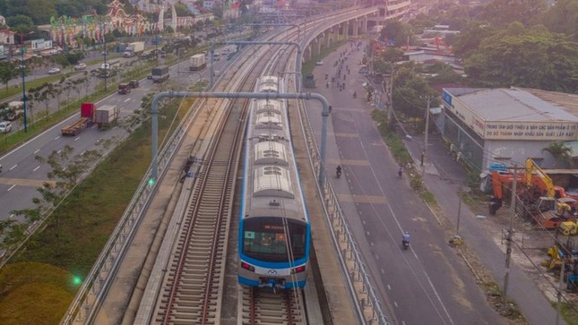 Thời điểm dự kiến metro số 1 TPHCM bán vé - Ảnh 2.