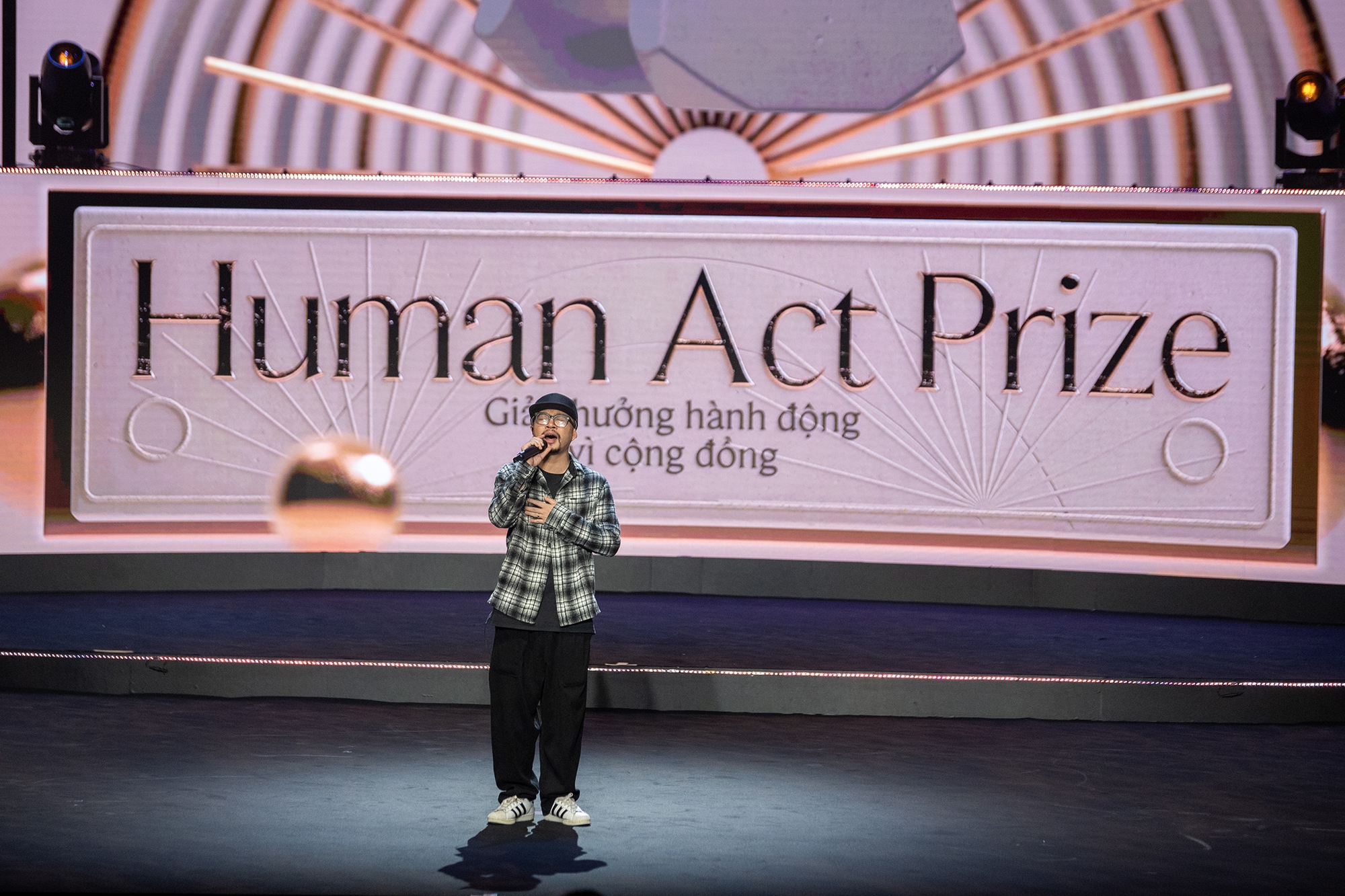 Hé lộ những hình ảnh hiếm trước giờ G của đêm Gala Human Act Prize 2023 - Ảnh 10.