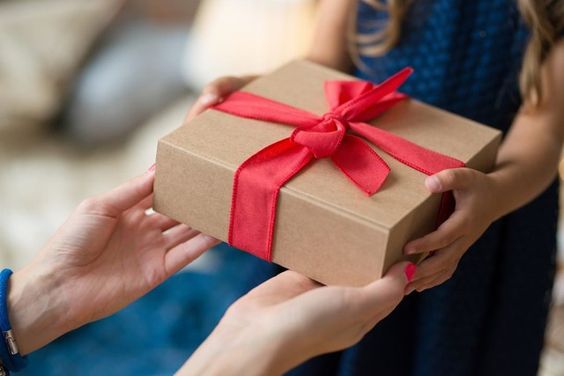 Công ty nợ lương, không thưởng nhưng tổ chức tiệc cuối năm tưng bừng để tỏ ra chăm lo cho nhân viên- Ảnh 1. Công ty nợ lương, không thưởng nhưng tổ chức tiệc cuối năm tưng bừng để tỏ ra chăm lo cho nhân viên- Ảnh 1.