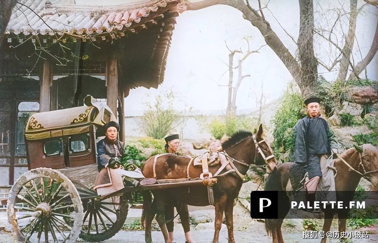 Ảnh cũ nhà Thanh: Cận cảnh "siêu xe" của quý tộc nhà giàu, là biểu tượng cho địa vị và gia thế thời bấy giờ- Ảnh 2. Ảnh cũ nhà Thanh: Cận cảnh "siêu xe" của quý tộc nhà giàu, là biểu tượng cho địa vị và gia thế thời bấy giờ- Ảnh 2.
