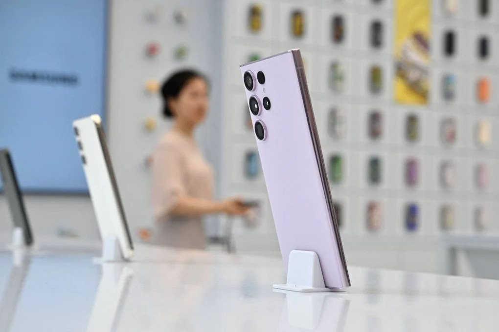 Samsung chính thức soán ngôi Xiaomi, chiếm vị trí thống lĩnh thị trường smartphone tại quốc gia đông dân nhất thế giới - Ảnh 1. Samsung chính thức soán ngôi Xiaomi, chiếm vị trí thống lĩnh thị trường smartphone tại quốc gia đông dân nhất thế giới - Ảnh 1.