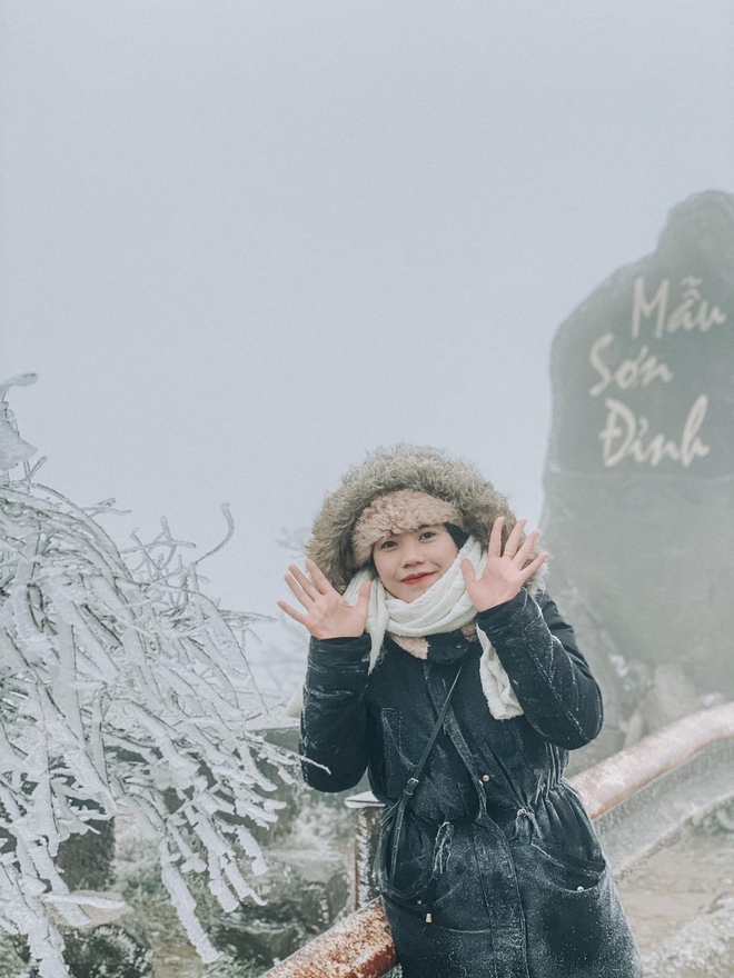 Nơi lạnh nhất Việt Nam hút khách cuối năm: Không phải Fansipan, đến đây thấy băng tuyết là chuyện thường - Ảnh 6.