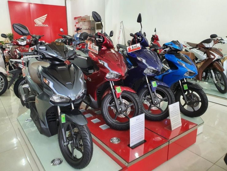 Giá Honda Air Blade thủng đáy tại đại lý, chỉ còn từ 38 triệu đồng - Ảnh 1. Giá Honda Air Blade thủng đáy tại đại lý, chỉ còn từ 38 triệu đồng - Ảnh 1.
