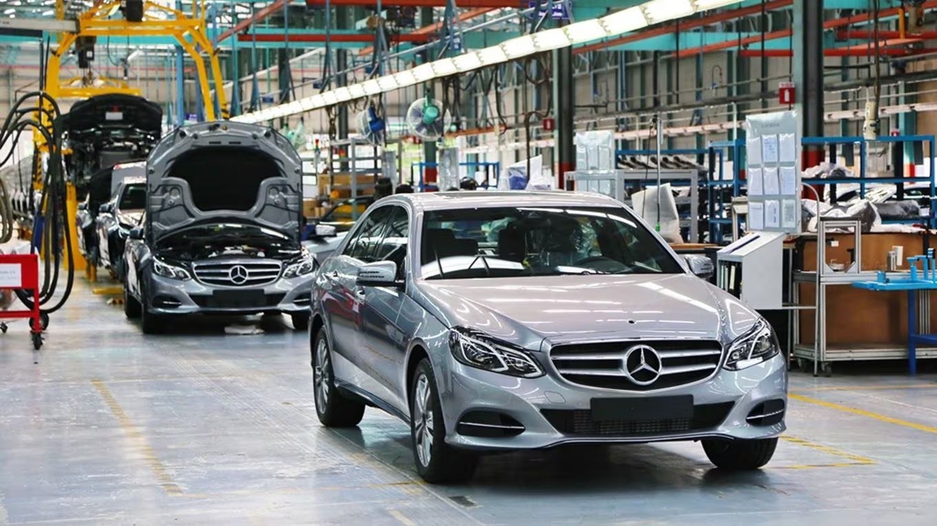Mercedes-Benz Việt Nam bị phạt 140 triệu đồng vì bán các thiết bị viễn thông trái quy định - Ảnh 2.