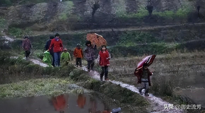 &quot;Thà không sinh ra còn hơn&quot;: Tiếng lòng của cậu con trai gửi đến người bố với chấp niệm &quot;đông con nhiều phúc&quot; mở ra chuỗi bi kịch đớn đau - Ảnh 7.