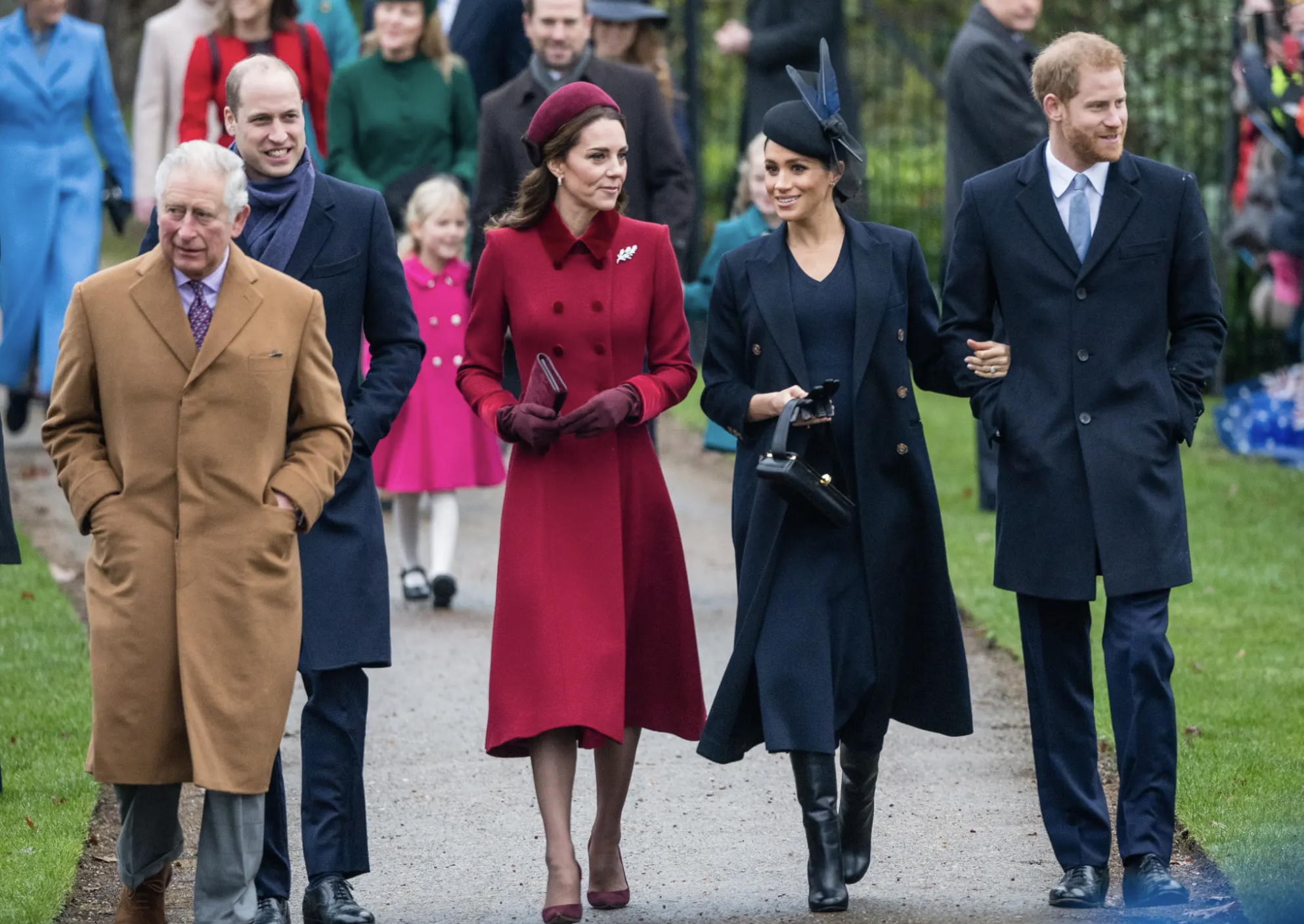 Cách Hoàng gia Anh đón Giáng sinh: Từ trò chơi đố chữ đến bữa tối xa hoa - Ảnh 4. Cách Hoàng gia Anh đón Giáng sinh: Từ trò chơi đố chữ đến bữa tối xa hoa - Ảnh 4.