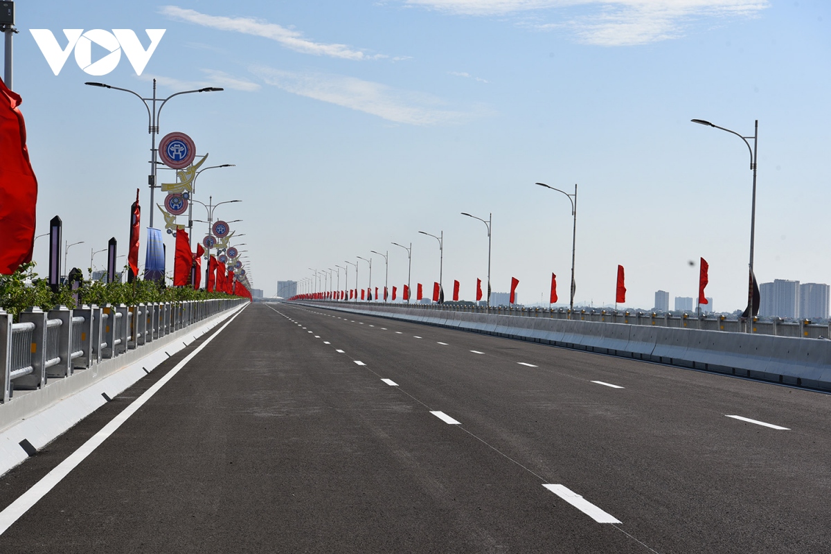 Diện mạo những công trình giao thông tiêu biểu của Thủ đô Hà Nội năm 2023 - Ảnh 2.