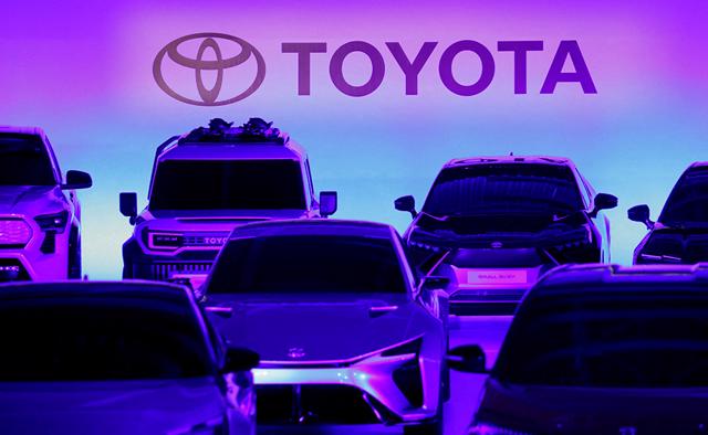 Toyota-hãng ô tô lớn nhất thế giới dính bê bối lớn chưa từng có, gian dối số liệu hơn 30 năm, phải thu hồi hàng triệu xe hơi - Ảnh 1.