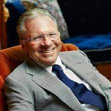 “Cha đẻ của giao dịch chứng khoán hiện đại” tiết lộ lý do chưa từng đọc bất kỳ một cuốn sách đầu tư nào - Ảnh 1.