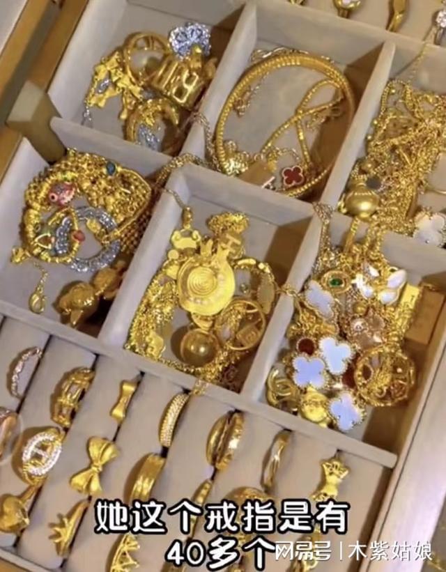 Đỉnh cao tiết kiệm: Cô vợ mua 5 món trang sức bằng vàng mỗi tuần, sau một năm có cả &quot;kho báu&quot; trong nhà - Ảnh 1.