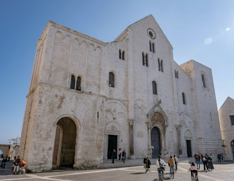 Nhân vật khởi nguồn truyền thuyết về ông già Noel - Ảnh 1.