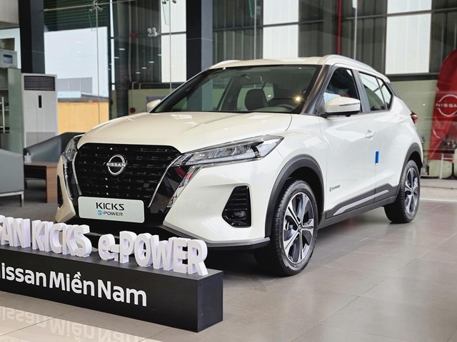 Loạt xe phổ thông giảm giá nhiều nhất 2023 tại Việt Nam: Mạnh tay nhất 500 triệu, nhiều xe dìm xuống cả phân khúc dưới - Ảnh 3. Loạt xe phổ thông giảm giá nhiều nhất 2023 tại Việt Nam: Mạnh tay nhất 500 triệu, nhiều xe dìm xuống cả phân khúc dưới - Ảnh 3.
