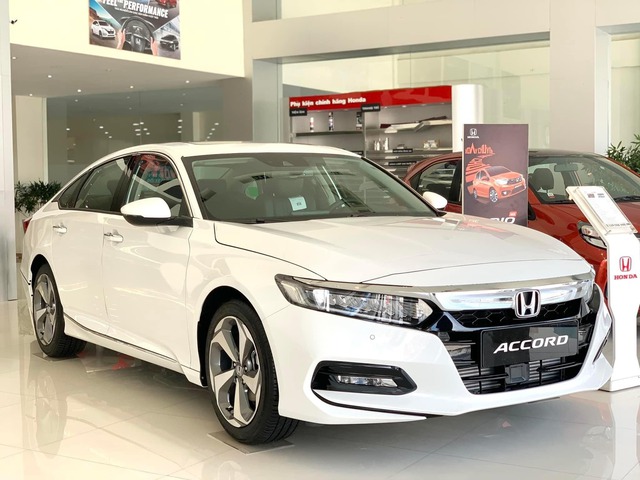 Loạt xe phổ thông giảm giá nhiều nhất 2023 tại Việt Nam: Mạnh tay nhất 500 triệu, nhiều xe dìm xuống cả phân khúc dưới - Ảnh 4. Loạt xe phổ thông giảm giá nhiều nhất 2023 tại Việt Nam: Mạnh tay nhất 500 triệu, nhiều xe dìm xuống cả phân khúc dưới - Ảnh 4.