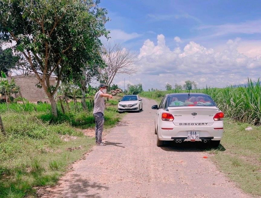 Từng bán trang trại gà đi đầu tư đất, chuyện bất ngờ với nhà đầu tư “tay ngang” ôm đất quê - Ảnh 2.