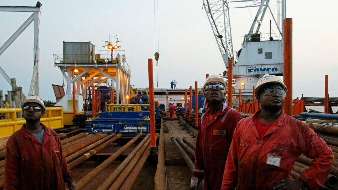 Bất đồng về hạn ngạch sản xuất, một quốc gia thành viên tuyên bố rời OPEC - Ảnh 3. Bất đồng về hạn ngạch sản xuất, một quốc gia thành viên tuyên bố rời OPEC - Ảnh 3.