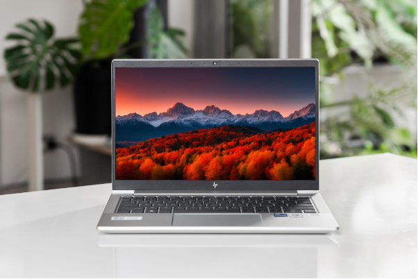 HP EliteBook 630 G9: Cao cấp, mạnh mẽ, bảo mật, tối ưu chi phí - Ảnh 4. HP EliteBook 630 G9: Cao cấp, mạnh mẽ, bảo mật, tối ưu chi phí - Ảnh 4.