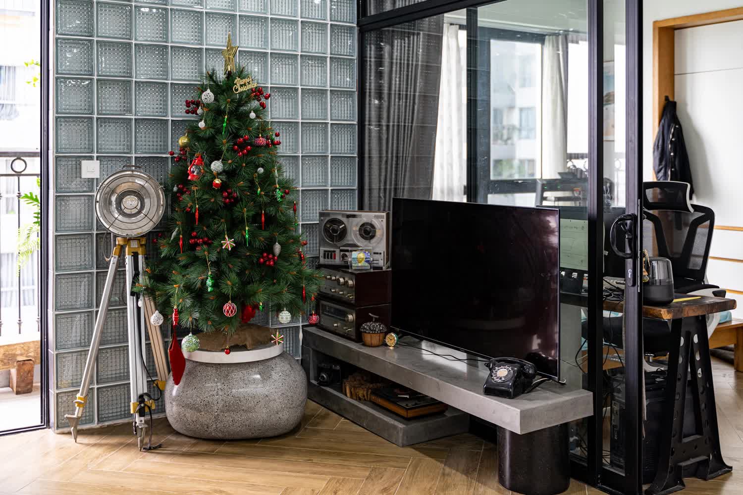 Khi hội chị em tự sửa nhà: Hoàn thiện tất tần tật trong 1 tháng, ai cũng khen vừa hợp lý và có dấu ấn cá nhân - Ảnh 9. Khi hội chị em tự sửa nhà: Hoàn thiện tất tần tật trong 1 tháng, ai cũng khen vừa hợp lý và có dấu ấn cá nhân - Ảnh 9.