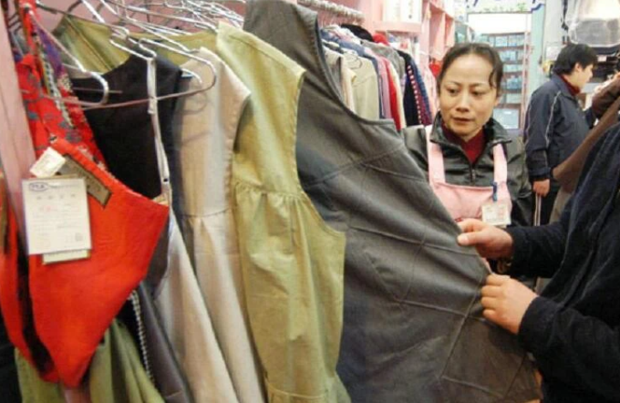 Bạn không biết mặc cả khi mua quần áo? Chỉ cần bạn nói được 5 câu thì sẽ không bao giờ bị mua hớ - Ảnh 3.