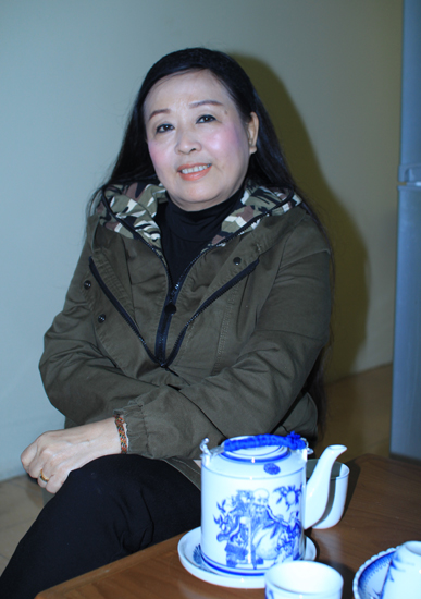 NSND Thu Hiền tuổi 71: Không chạy show để kiếm tiền, không dùng mạng xã hội vì sợ - Ảnh 2.