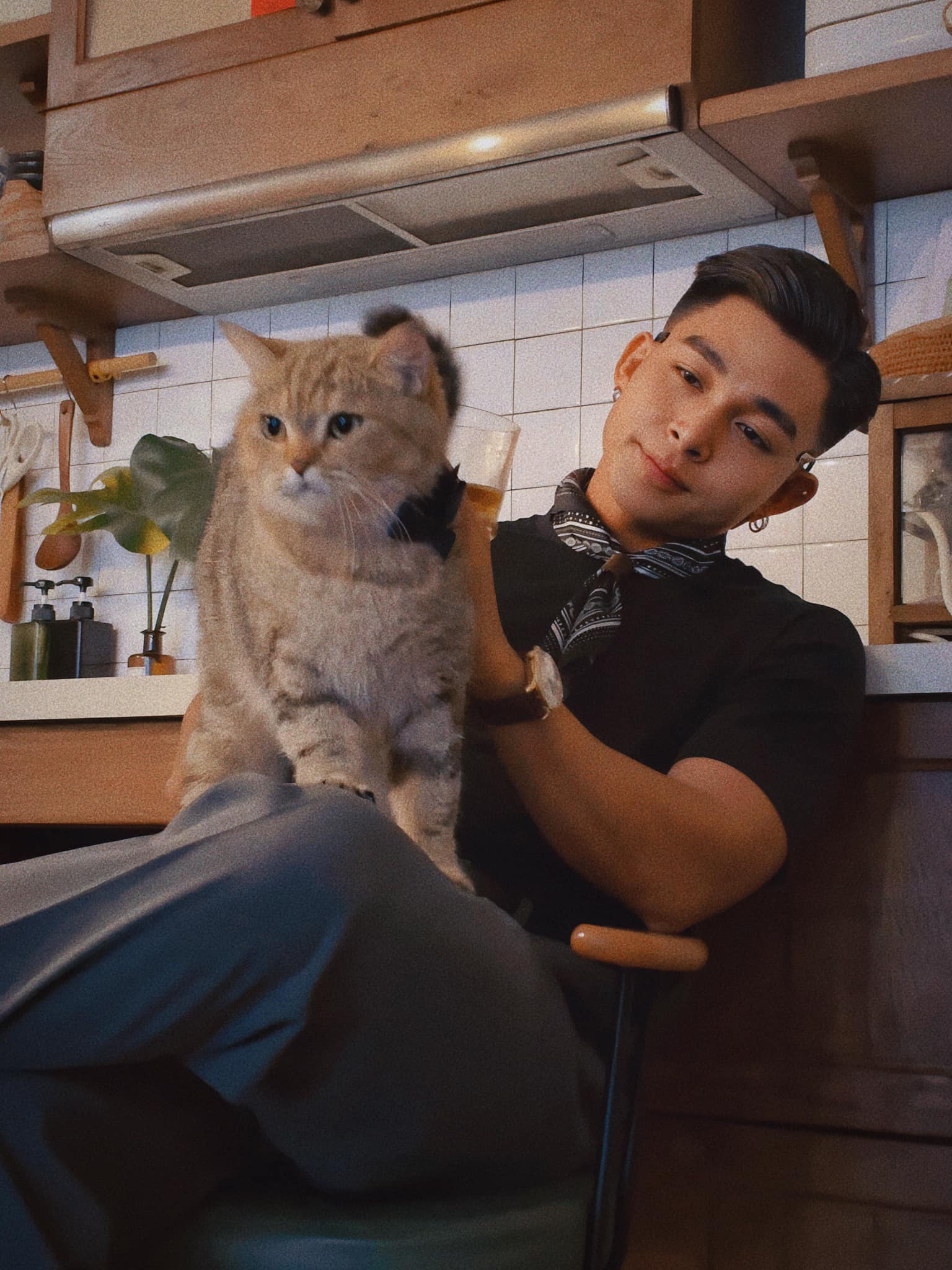 Đường đua decor Noel tăng nhiệt: Lộ diện cây thông độc lạ "thị phi" nhất, style đơn giản bất ngờ thu hút triệu người- Ảnh 6.