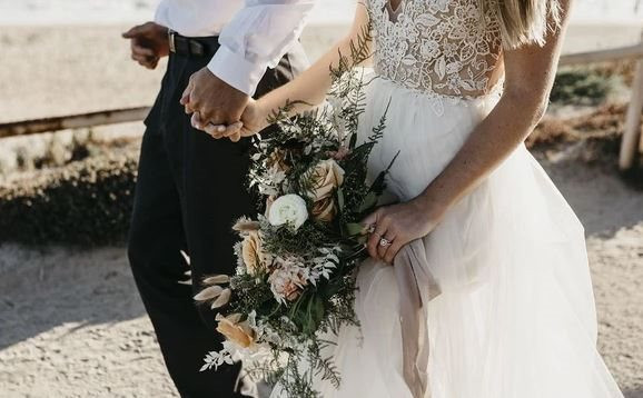 Hot TikToker thu nhập triệu USD chỉ mặc váy cưới giá 75 USD: ‘Tôi muốn dùng tiền vào những lúc hệ trọng hơn’ - Ảnh 1.