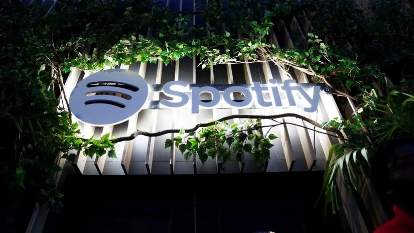 Spotify sa thải 1.500 nhân viên trong đợt cắt giảm nhân sự thứ 3 trong năm nay - Ảnh 1.
