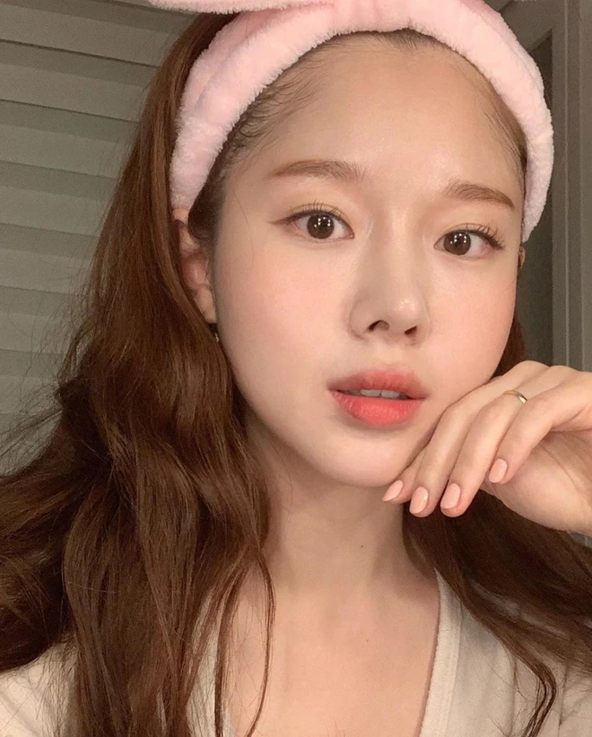 Uống vitamin C cùng thứ này giúp tăng cường tổng hợp collagen, da tóc đẹp hơn bội phần - Ảnh 3. Uống vitamin C cùng thứ này giúp tăng cường tổng hợp collagen, da tóc đẹp hơn bội phần - Ảnh 3.