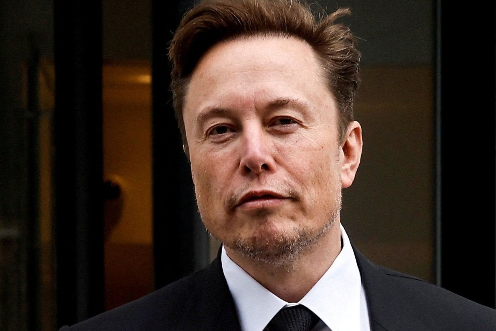 Tròn 100 ngày Elon Musk mua Twitter: Hứa sẽ làm thêm nhiều điều dị thường, ‘xoay’ nền tảng với tốc độ chóng mặt - Ảnh 1.