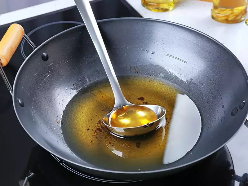 Ăn nhiều dầu rất hại nhưng có 3 loại lại an toàn, còn giúp giảm cân nếu sử dụng đúng cách - Ảnh 1. Ăn nhiều dầu rất hại nhưng có 3 loại lại an toàn, còn giúp giảm cân nếu sử dụng đúng cách - Ảnh 1.