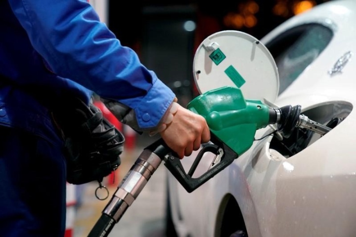 Giá xăng dầu thế giới giảm, vì sao giá xăng trong nước lại tăng? - Ảnh 1.