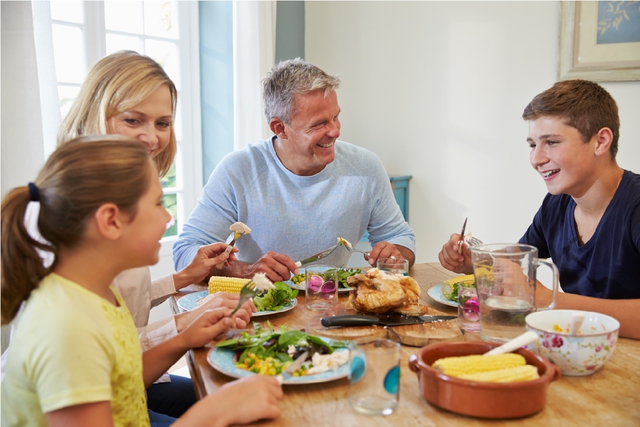 Người dân 'vùng xanh' sống thọ trăm tuổi vì có 4 thói quen cực đơn giản trong bữa ăn - Ảnh 4.