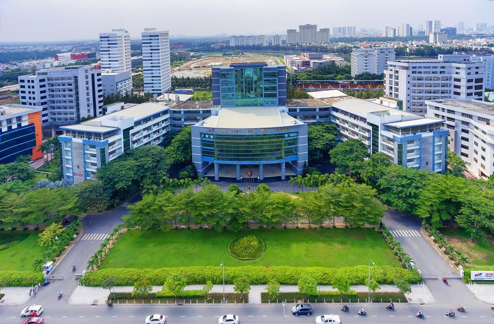 Công bố Top 100 trường Đại học tại Việt Nam: Dẫn đầu là 2 ĐH Quốc gia, Ngoại thương xếp hạng 13, một trường tư thục lọt top 5 đầy bất ngờ - Ảnh 2.