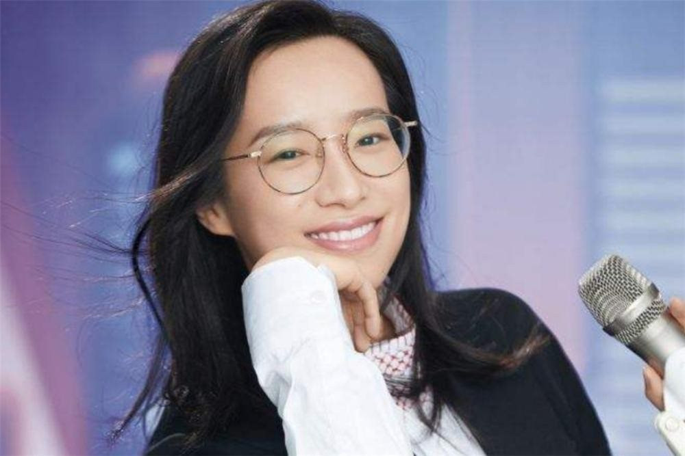 Từ cô bé từng bị miệt thị là “óc bã đậu” phải chuyển trường 6 lần trở thành hiện tượng tại Trung Quốc, giành được học bổng Harvard và trở thành luật sư thành công ở Mỹ - Ảnh 4.