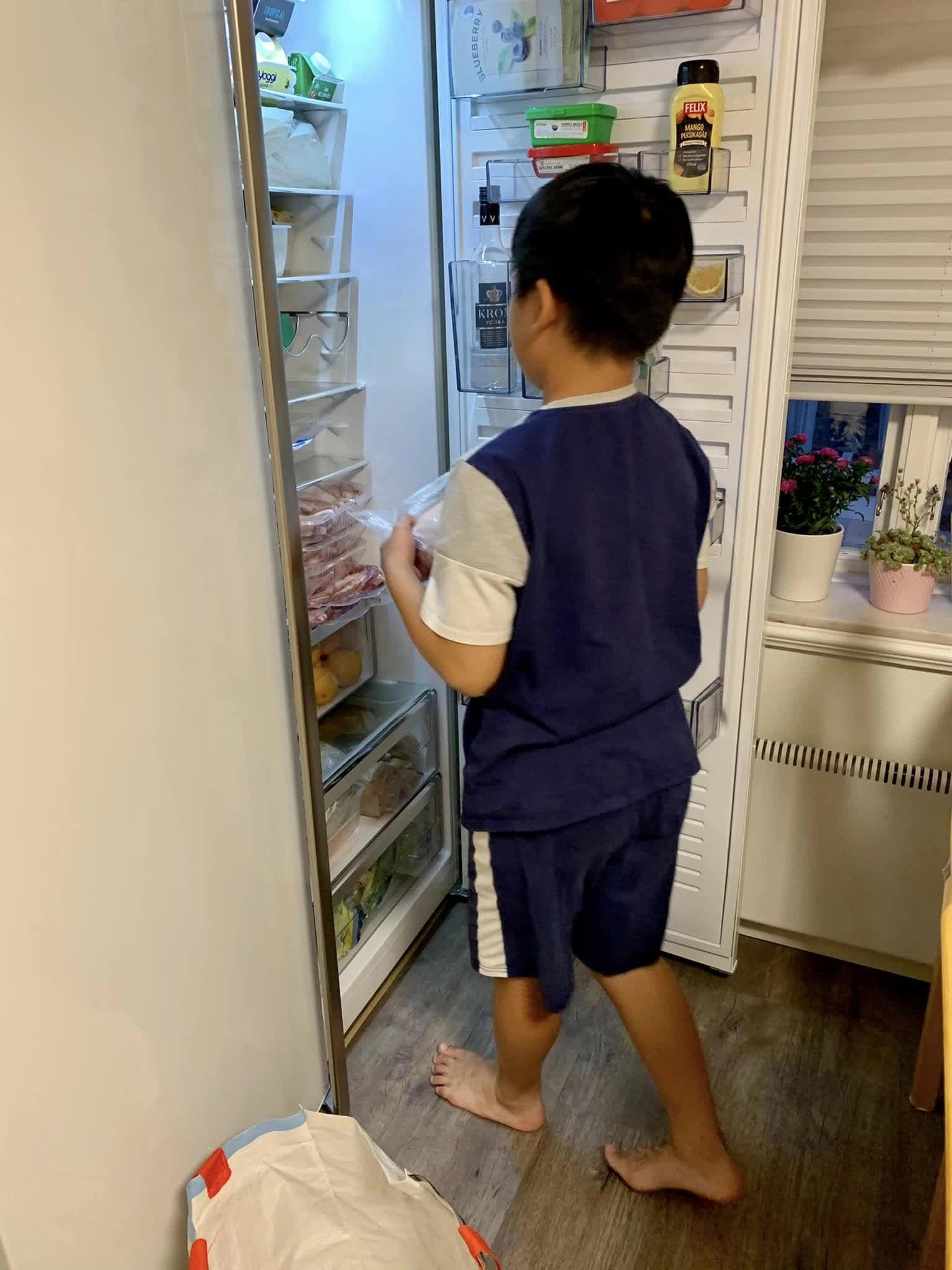 Ngày nào cũng đưa con đi chợ cùng, vài tháng sau mẹ bất ngờ khi các bé tự học được 3 kỹ năng - Ảnh 2. Ngày nào cũng đưa con đi chợ cùng, vài tháng sau mẹ bất ngờ khi các bé tự học được 3 kỹ năng - Ảnh 2.