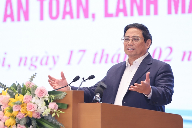 Thủ tướng: Giá cả bất động sản phải là động lực thúc đẩy sự phát triển, chứ không triệt tiêu sự phát triển - Ảnh 1. Thủ tướng: Giá cả bất động sản phải là động lực thúc đẩy sự phát triển, chứ không triệt tiêu sự phát triển - Ảnh 1.